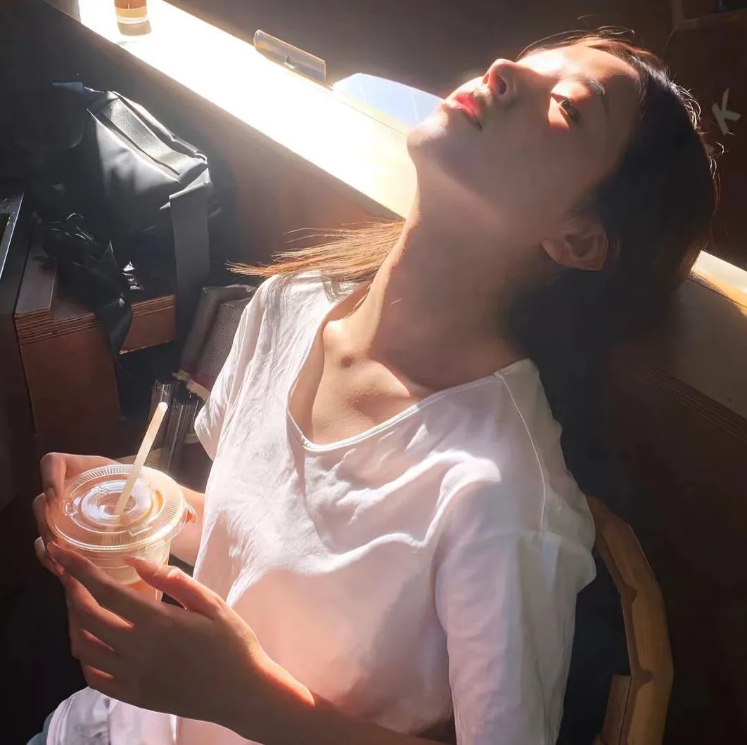 荒唐暴发户
